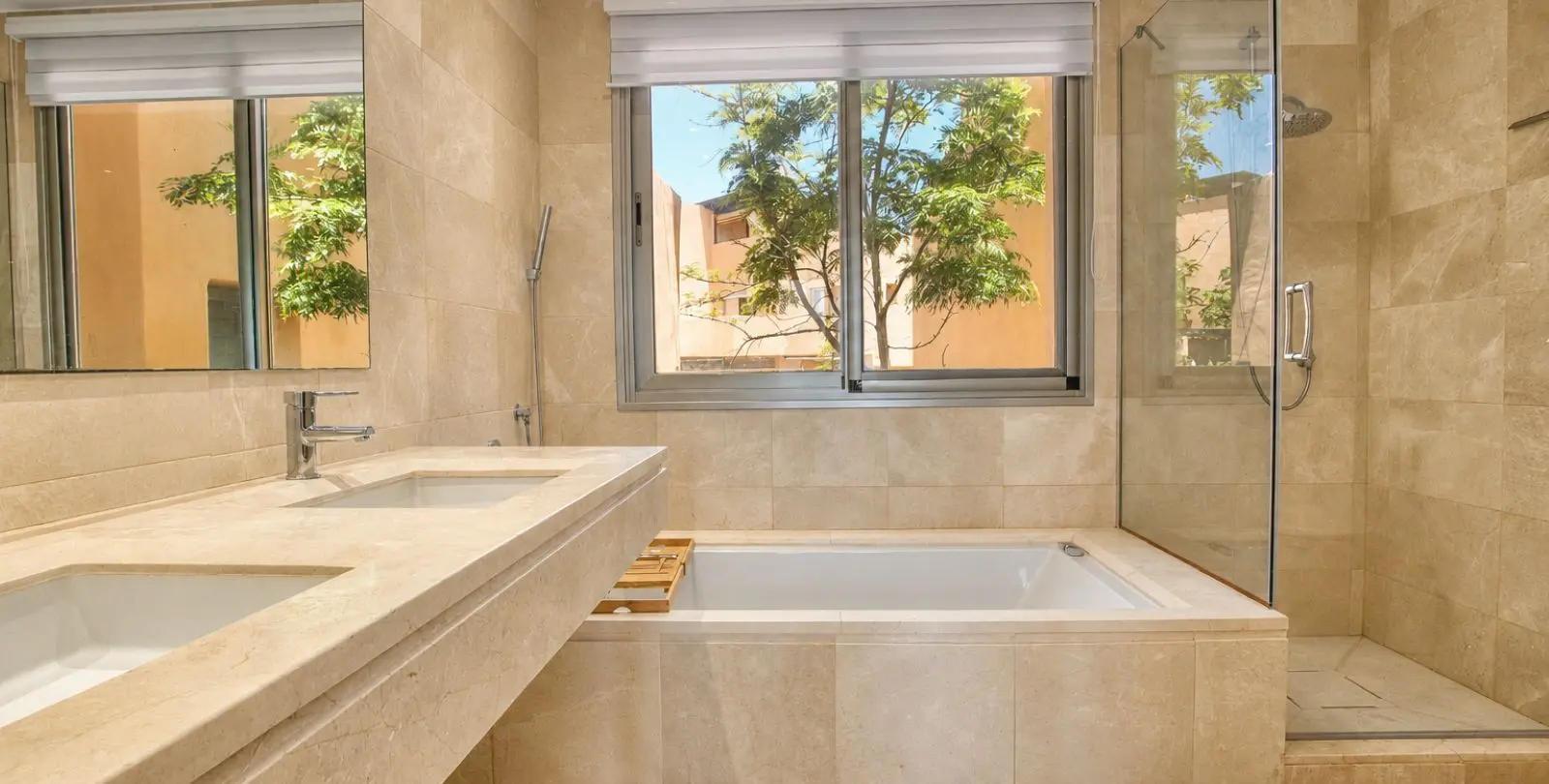 Sale of townhouse in Riviera del Sol 15