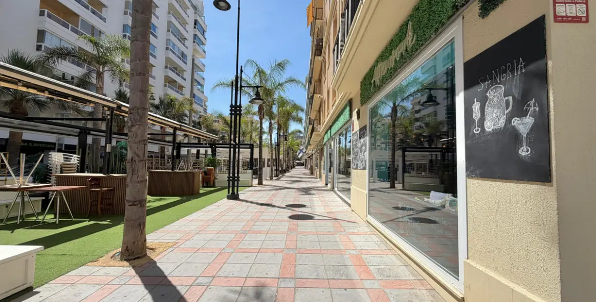 Venta de bar en Fuengirola 17