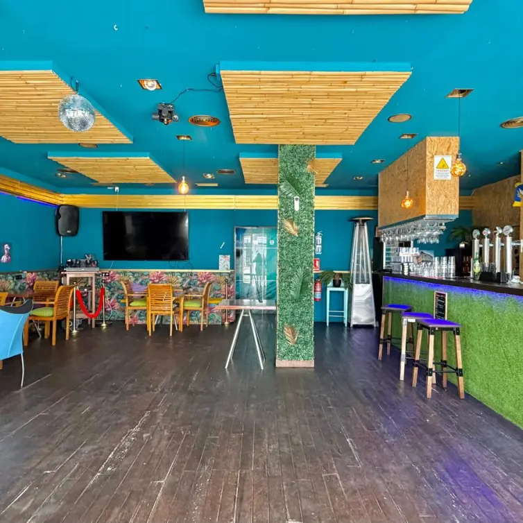 Продажа бара в Fuengirola