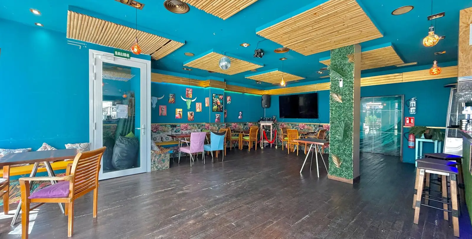 Sale of bar in Fuengirola 9