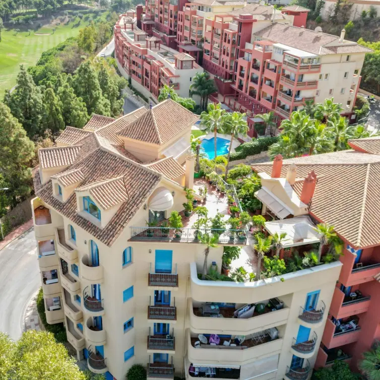 Venta de ático dúplex en Torrequebrada