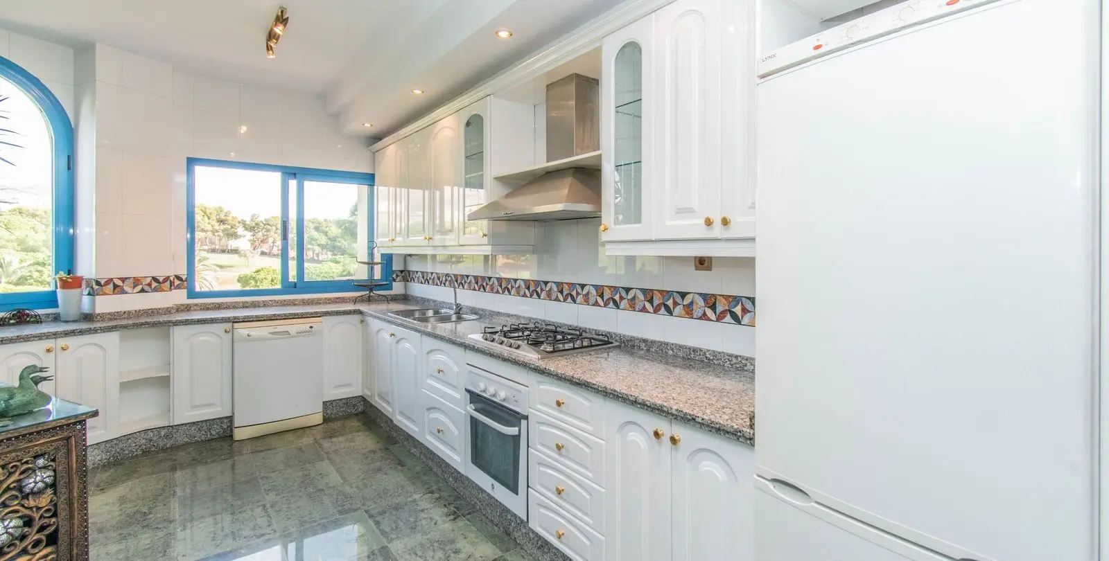 Venta de ático dúplex en Torrequebrada 12