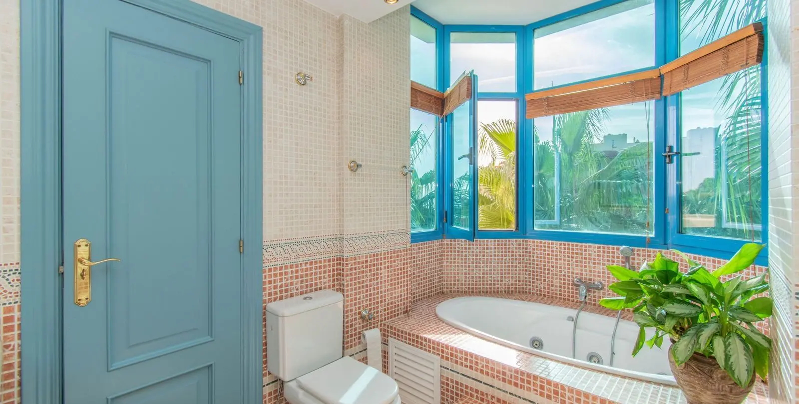 Venta de ático dúplex en Torrequebrada 16