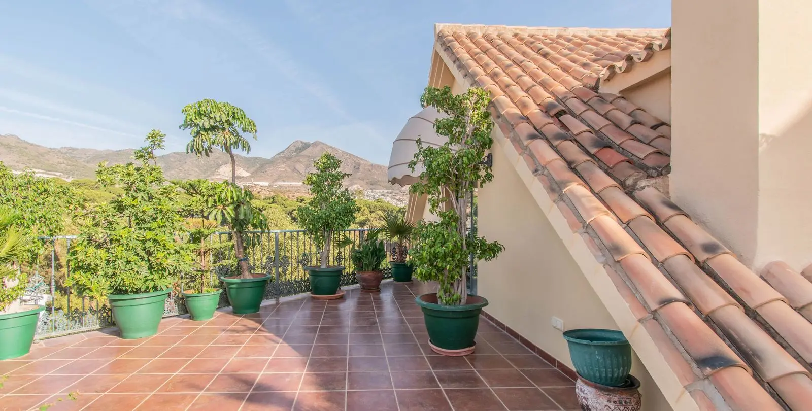 Venta de ático dúplex en Torrequebrada 45