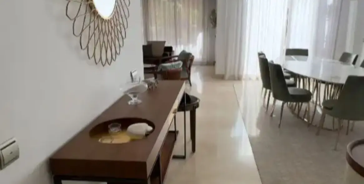 Venta de apartamento en planta baja en Marbella 3