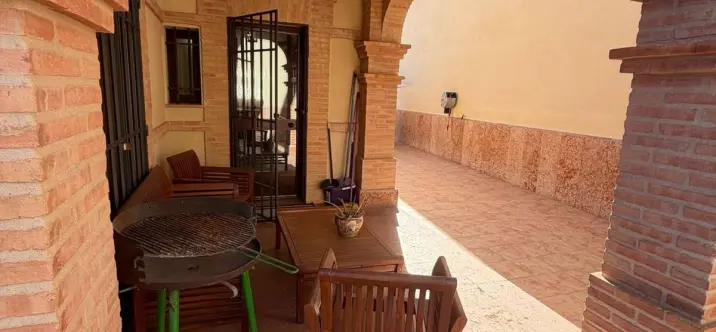 Venta de villa independiente en Antequera 1