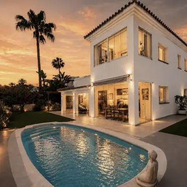 Venta de villa independiente en Estepona