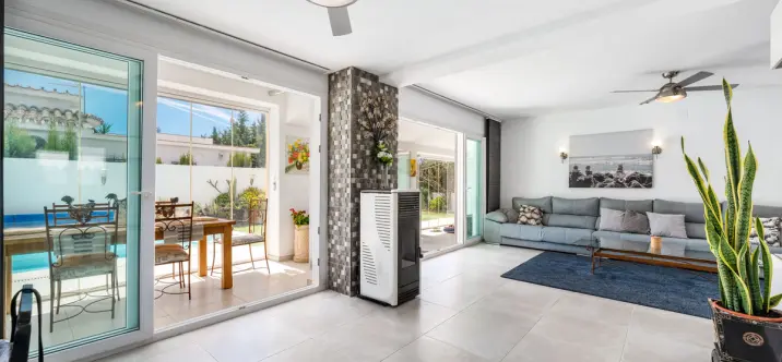 Venta de villa independiente en Estepona 4