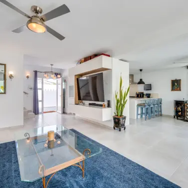 Venta de villa independiente en Estepona