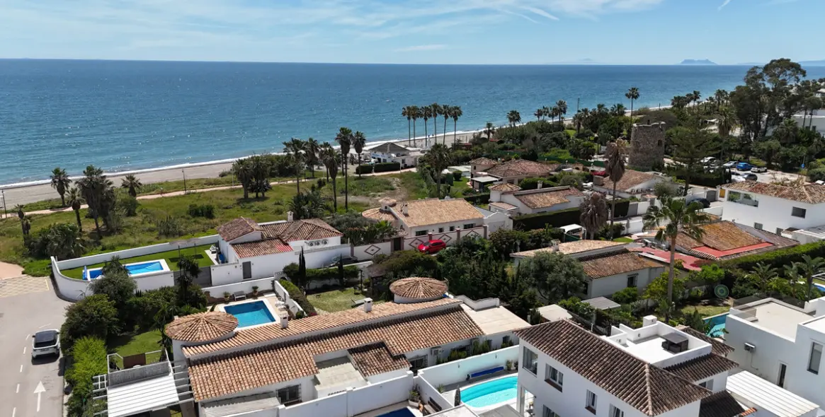 Venta de villa independiente en Estepona 10