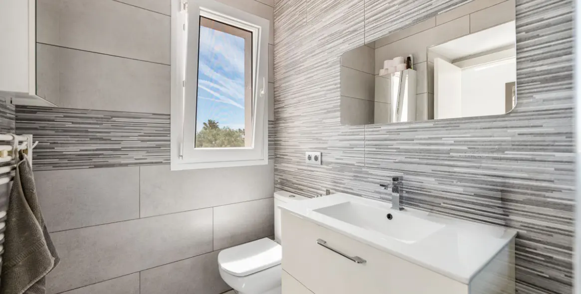Venta de villa independiente en Estepona 14