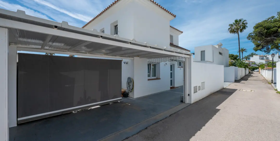 Venta de villa independiente en Estepona 47