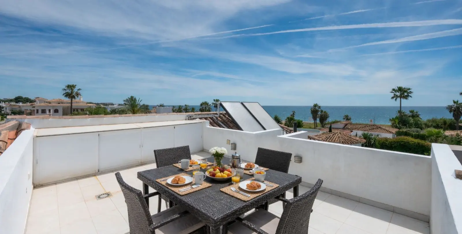 Venta de villa independiente en Estepona 2