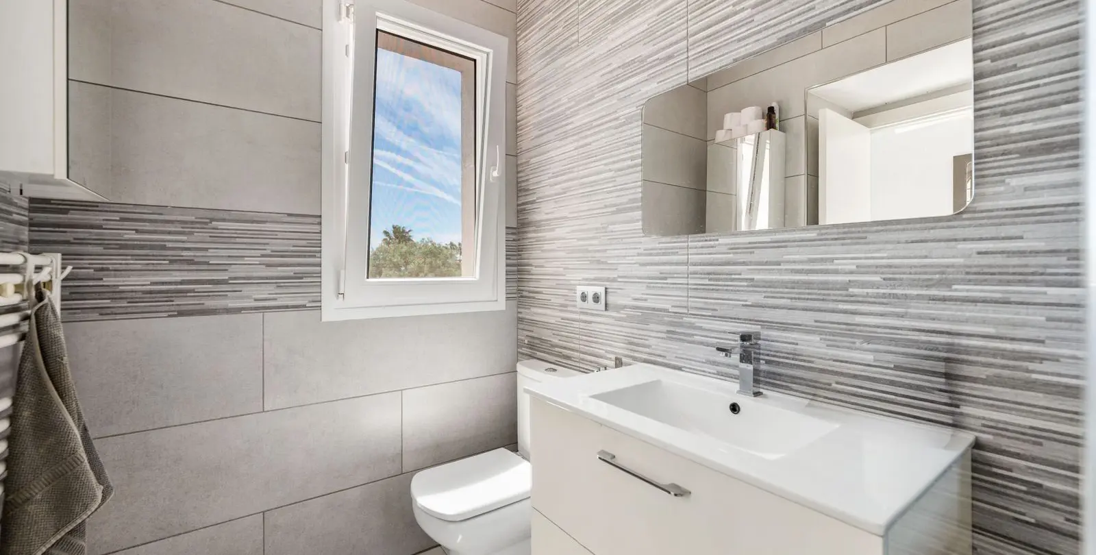 Venta de villa independiente en Estepona 14