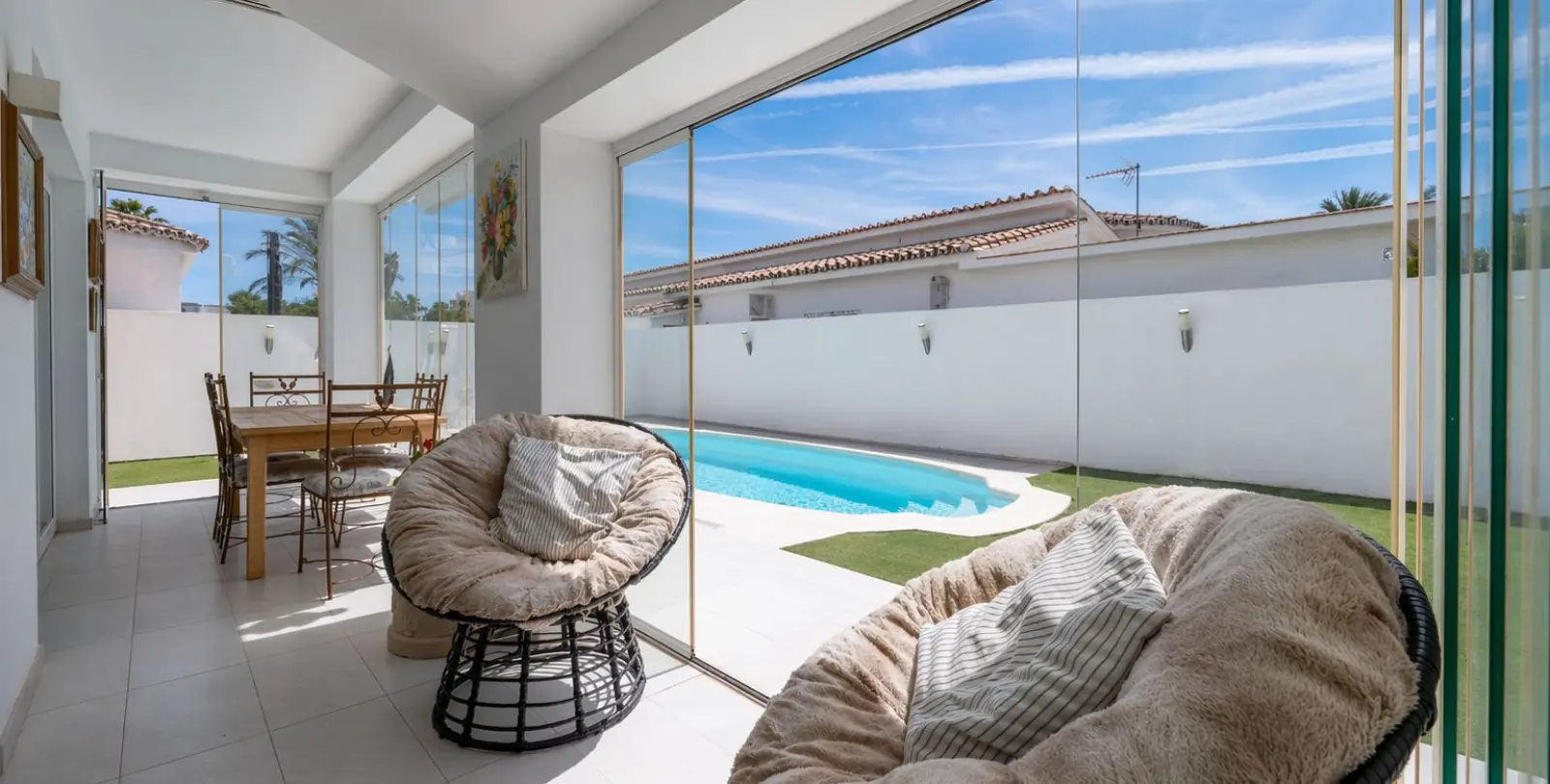 Venta de villa independiente en Estepona 25
