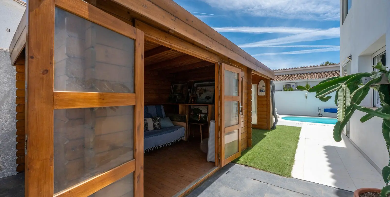Venta de villa independiente en Estepona 31