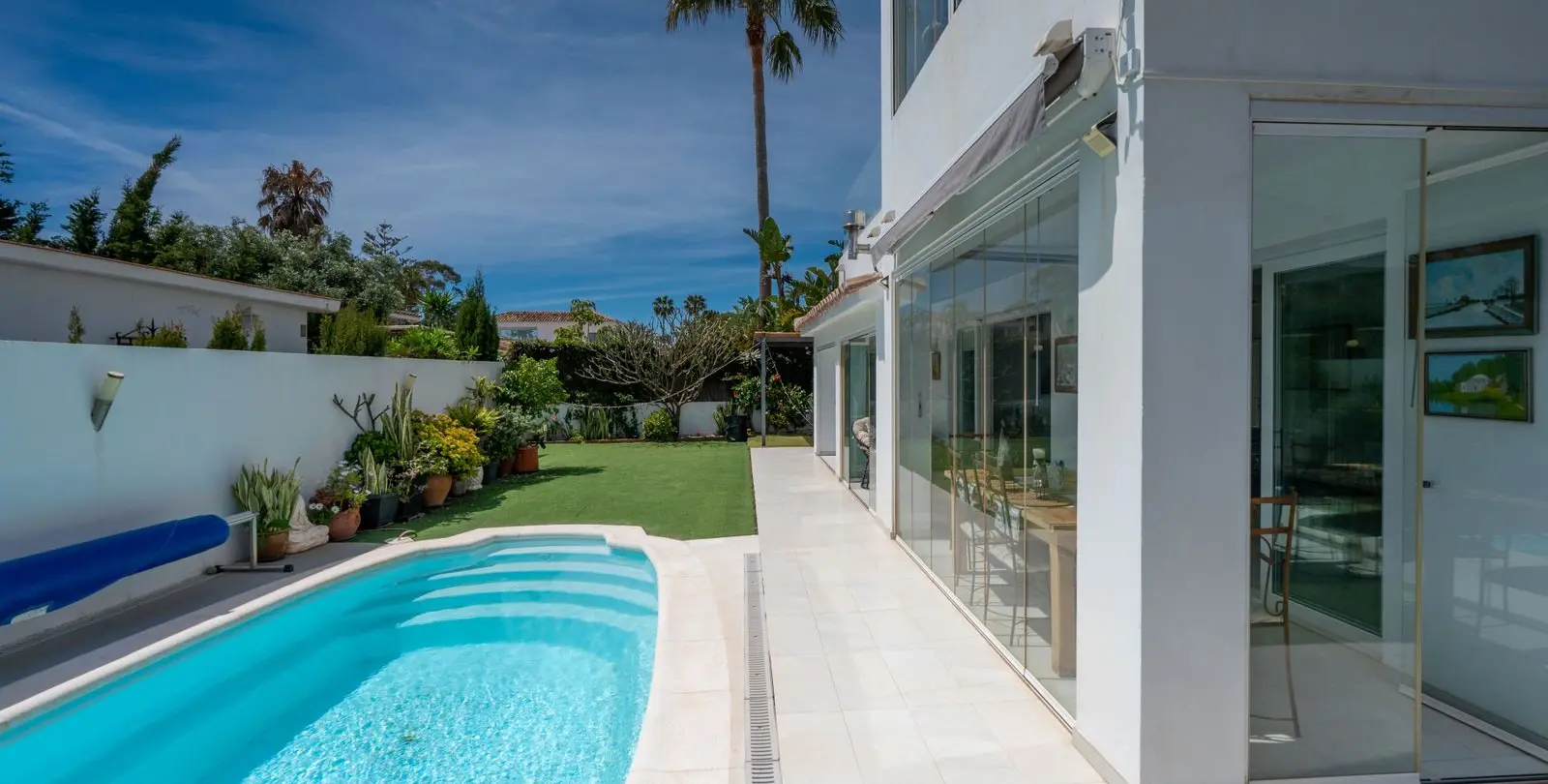 Venta de villa independiente en Estepona 34