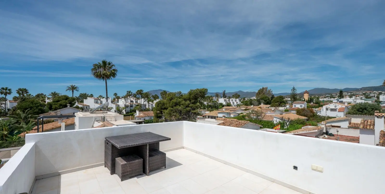 Venta de villa independiente en Estepona 42