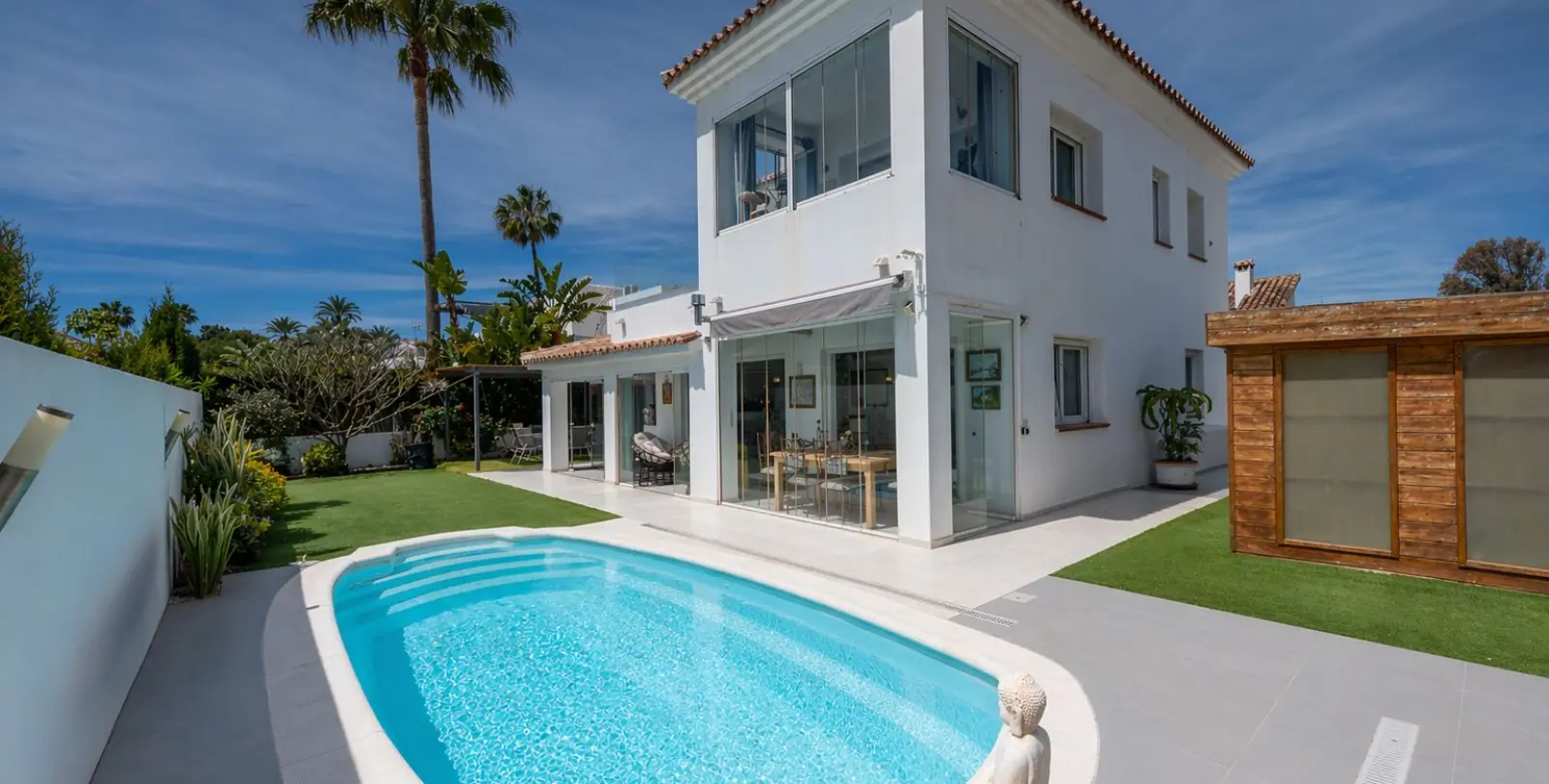 Venta de villa independiente en Estepona 44