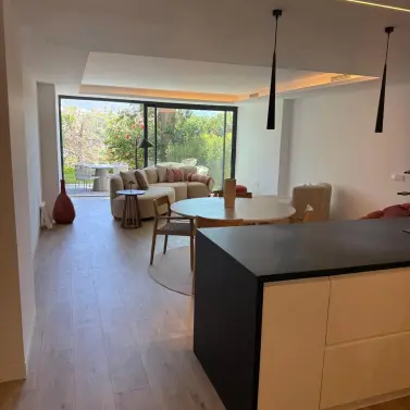 Venta de apartamento en planta baja en Nueva Andalucía