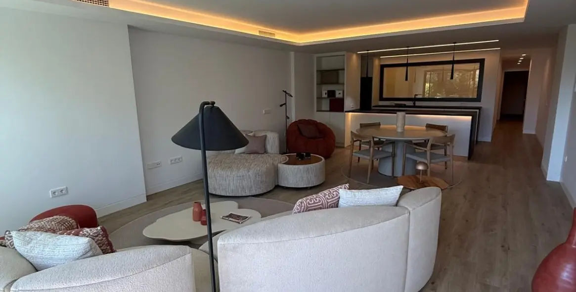 Venta de apartamento en planta baja en Nueva Andalucía 4