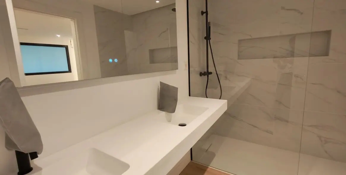 Venta de apartamento en planta baja en Nueva Andalucía 10