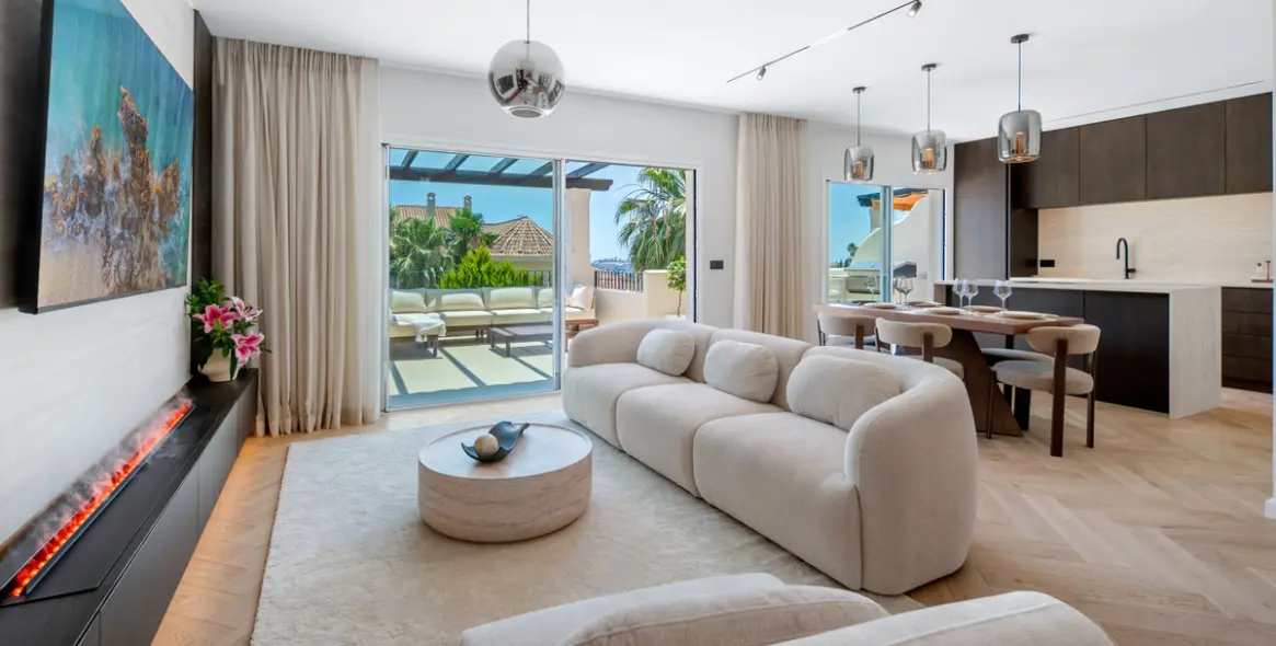 Venta de ático dúplex en Nueva Andalucía 3