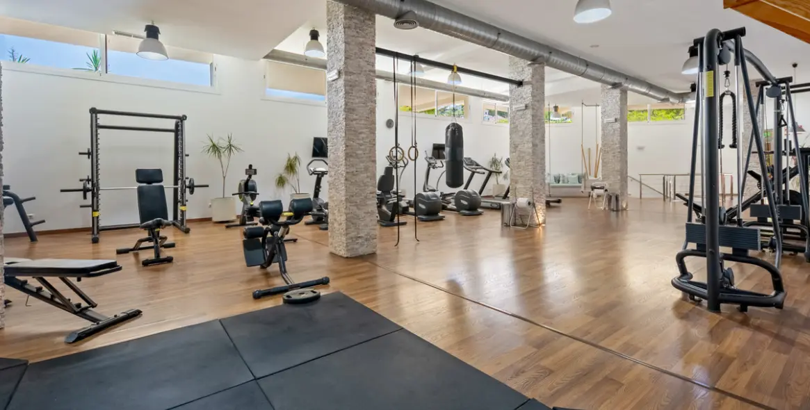 Venta de ático dúplex en Nueva Andalucía 33