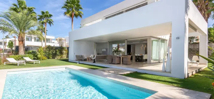 Venta de villa independiente en Río Real 0