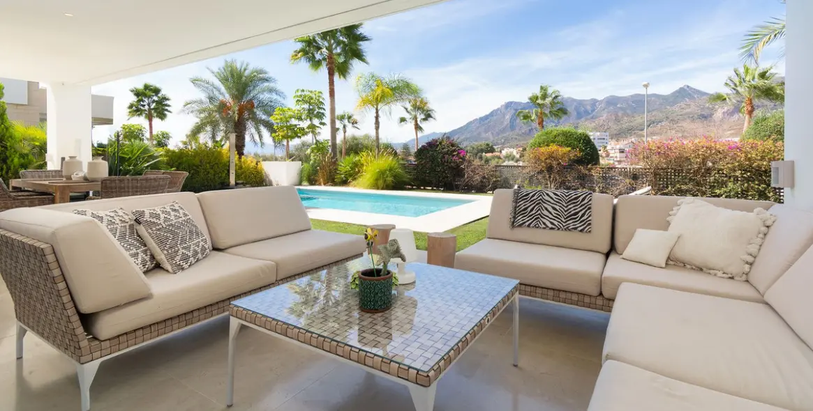 Venta de villa independiente en Río Real 3