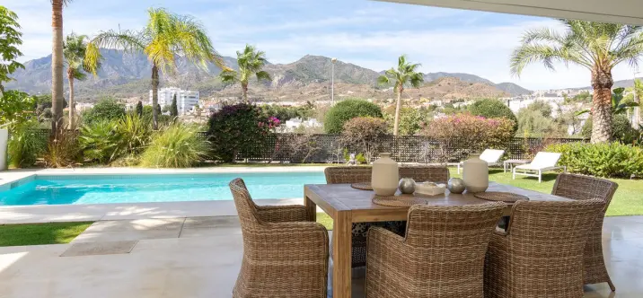 Venta de villa independiente en Río Real 3