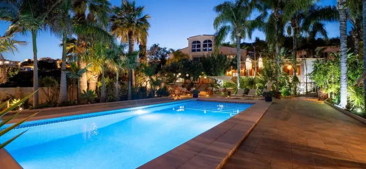 Venta de villa independiente en Benalmadena 0