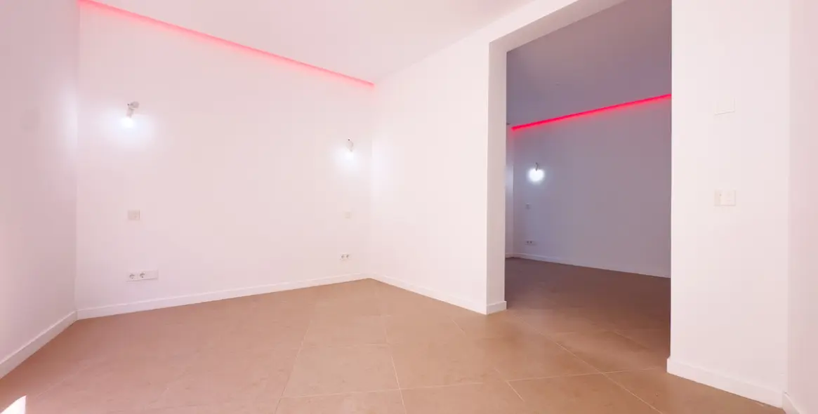 Sale of detached villa in Estepona 37