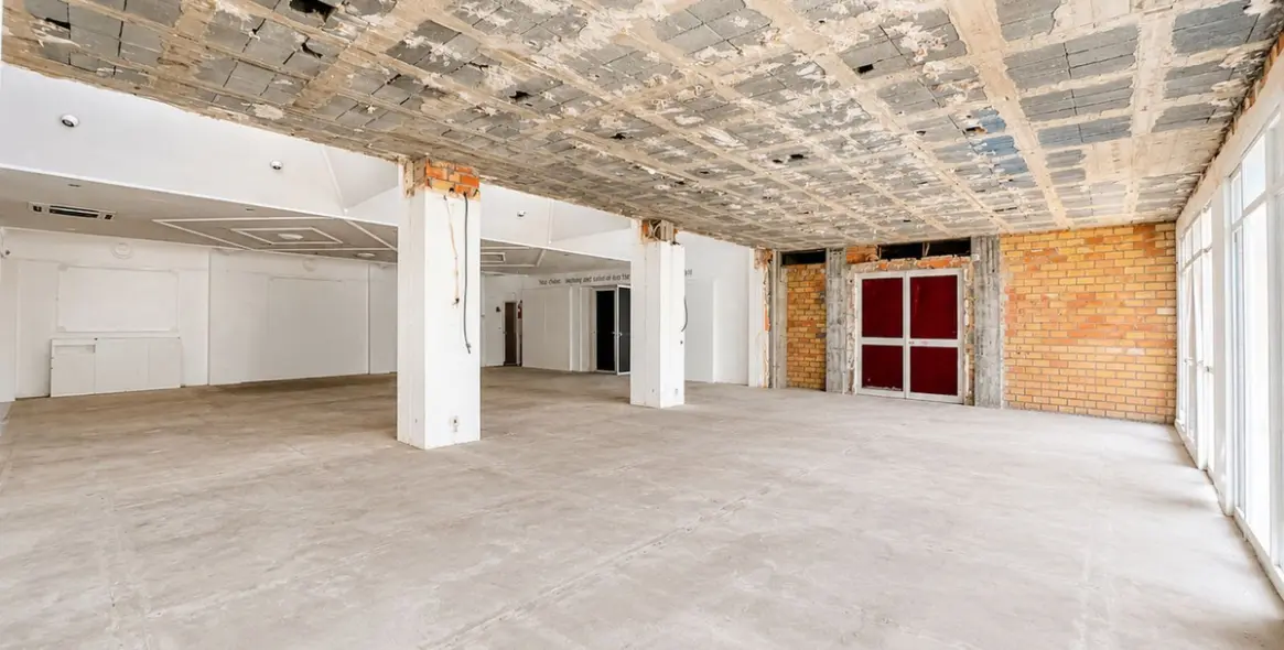 Venta de local comercial en Riviera del Sol 15