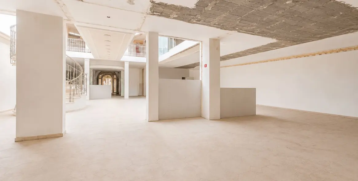 Venta de local comercial en Riviera del Sol 22