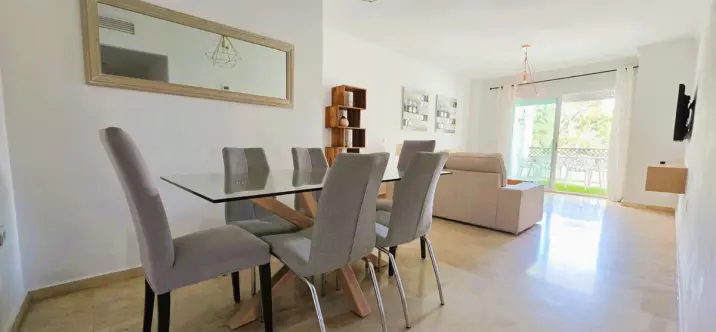 Short-term rent of middle floor apartment in Puerto Banús 3