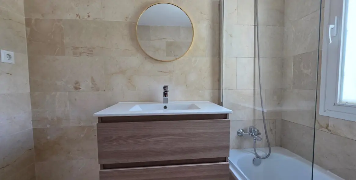 Short-term rent of middle floor apartment in Puerto Banús 14