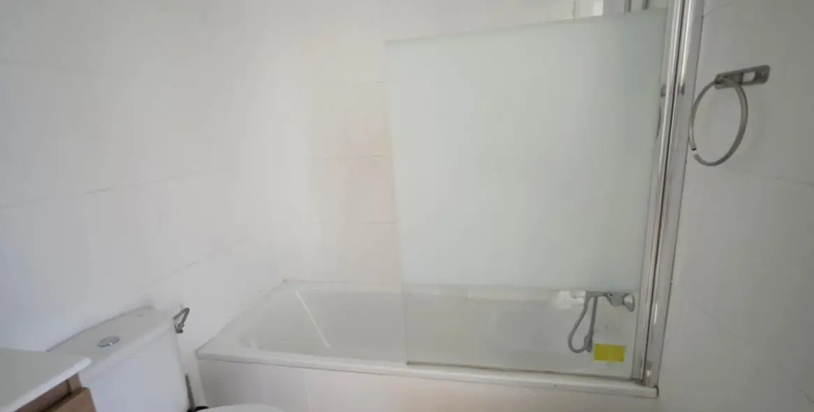 Short-term rent of middle floor apartment in Puerto Banús 18