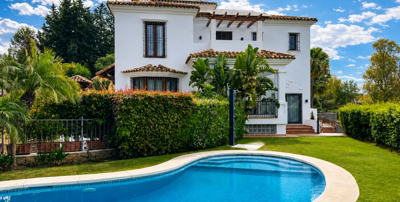 Short-term rent of detached villa in El Rosario 1