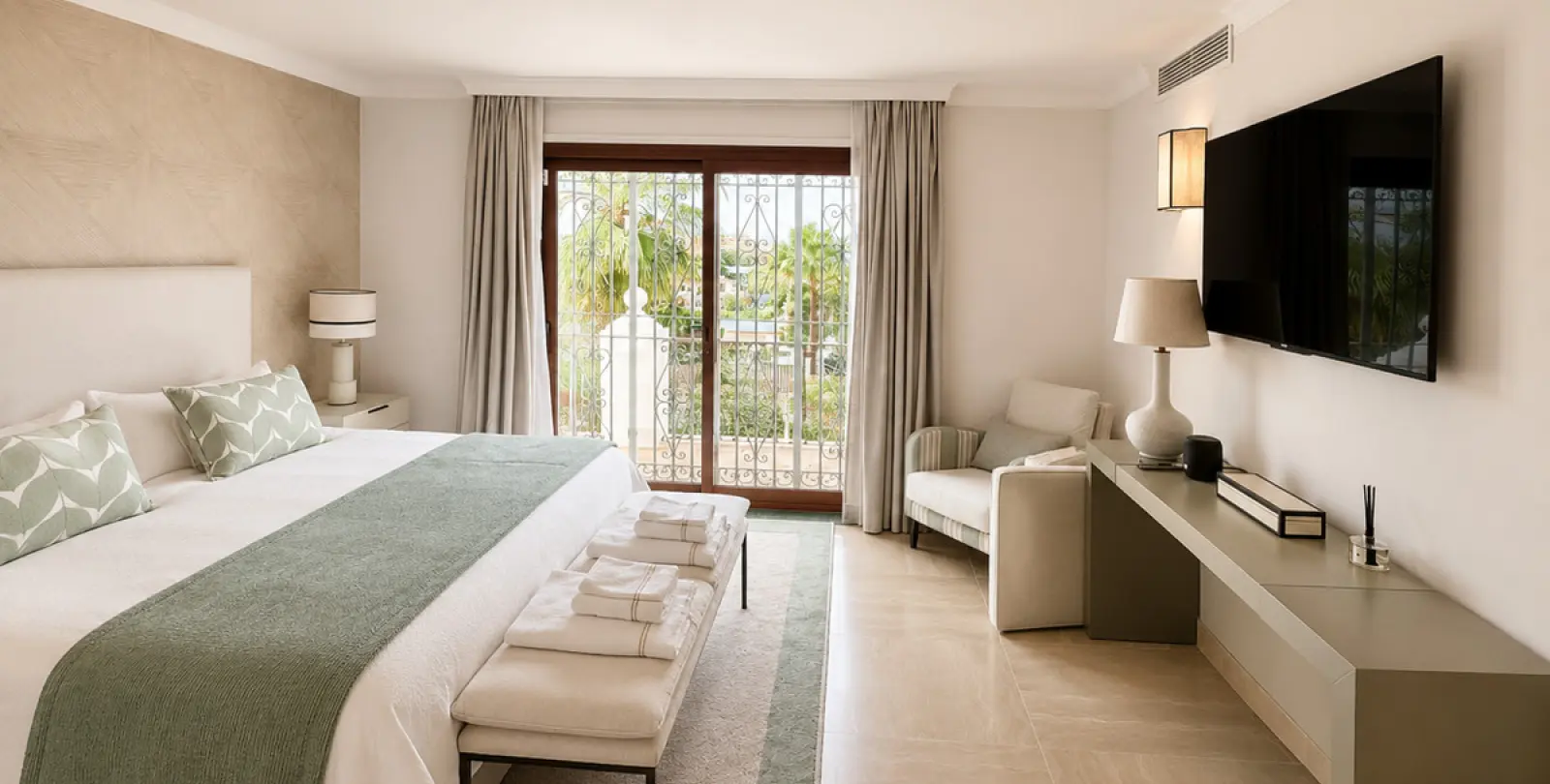 Short-term rent of detached villa in El Rosario 5