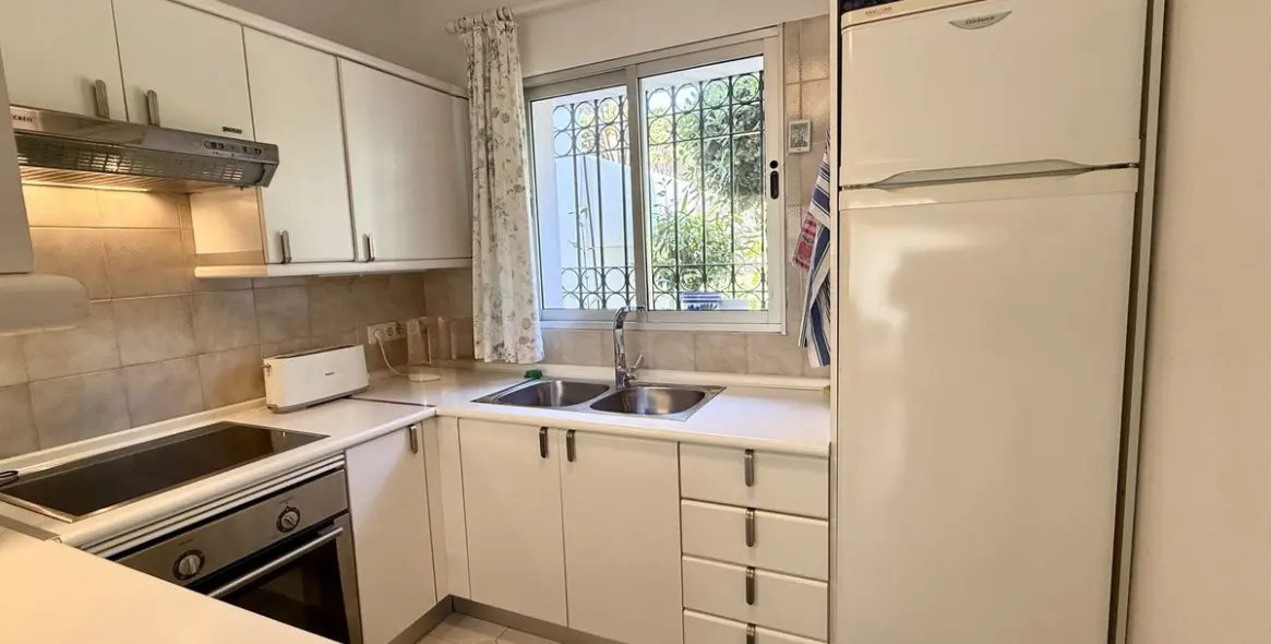 Venta de apartamento en planta baja en Miraflores 11