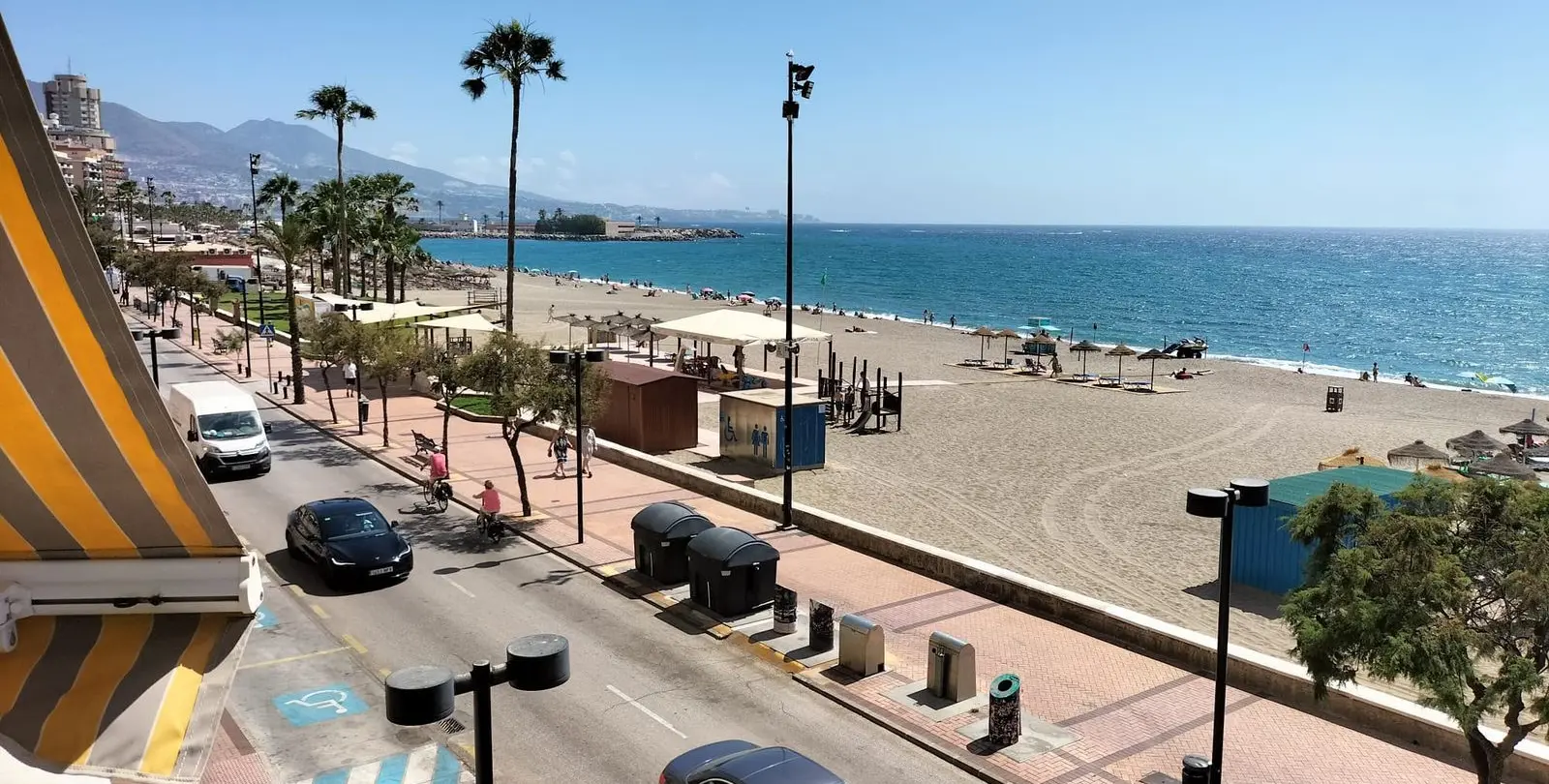 Venta de apartamento en planta media en Fuengirola 2