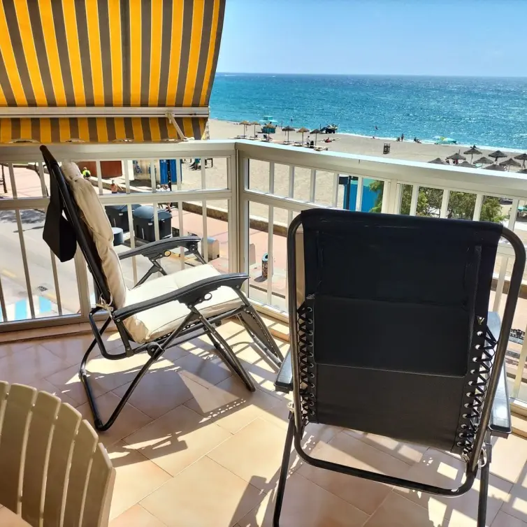 Venta de apartamento en planta media en Fuengirola