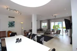 Image 4 thumb