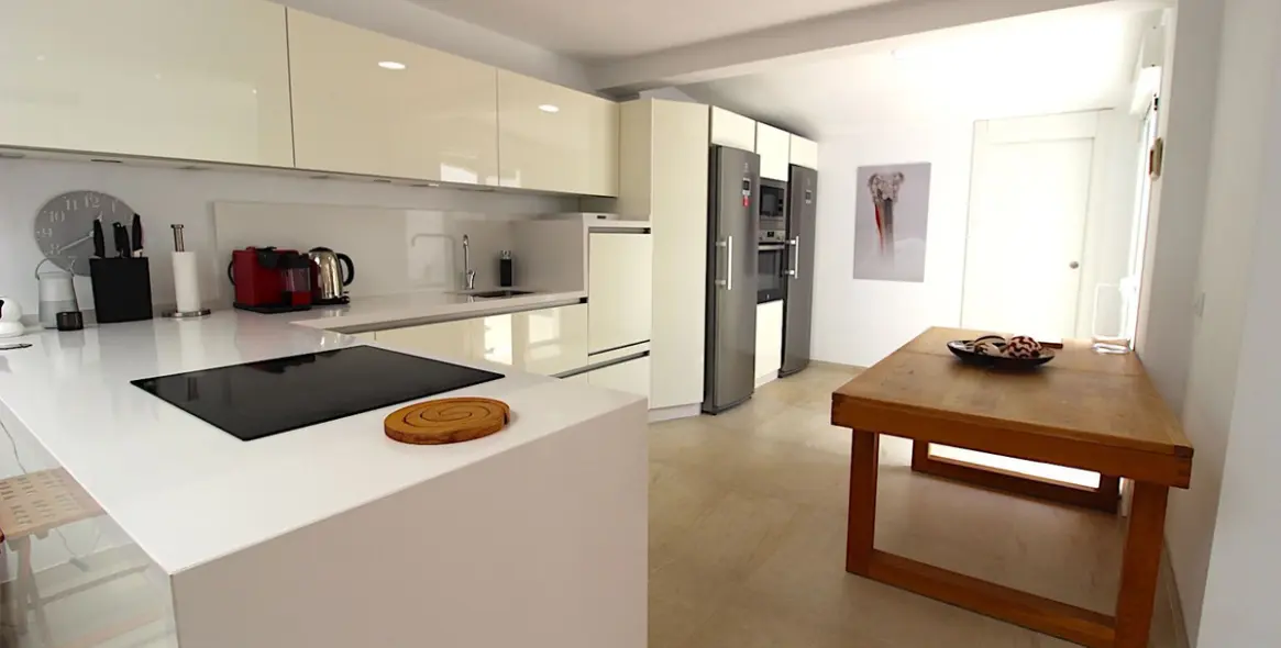Sale of semi-detached house in Aloha 5