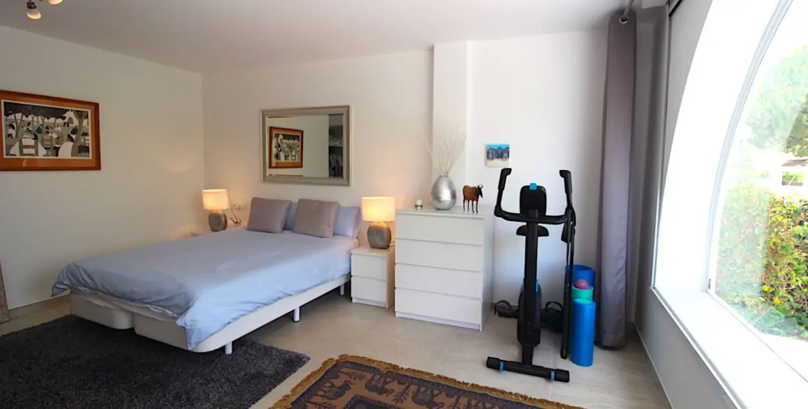 Sale of semi-detached house in Aloha 12