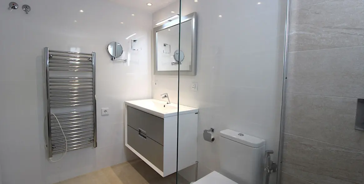 Sale of semi-detached house in Aloha 17