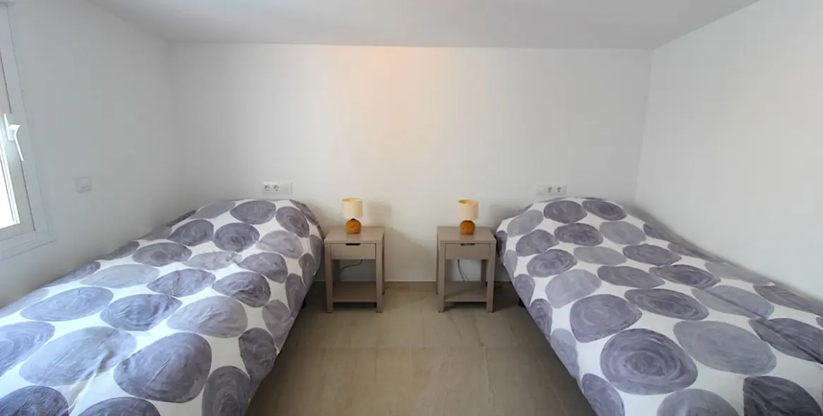 Sale of semi-detached house in Aloha 18