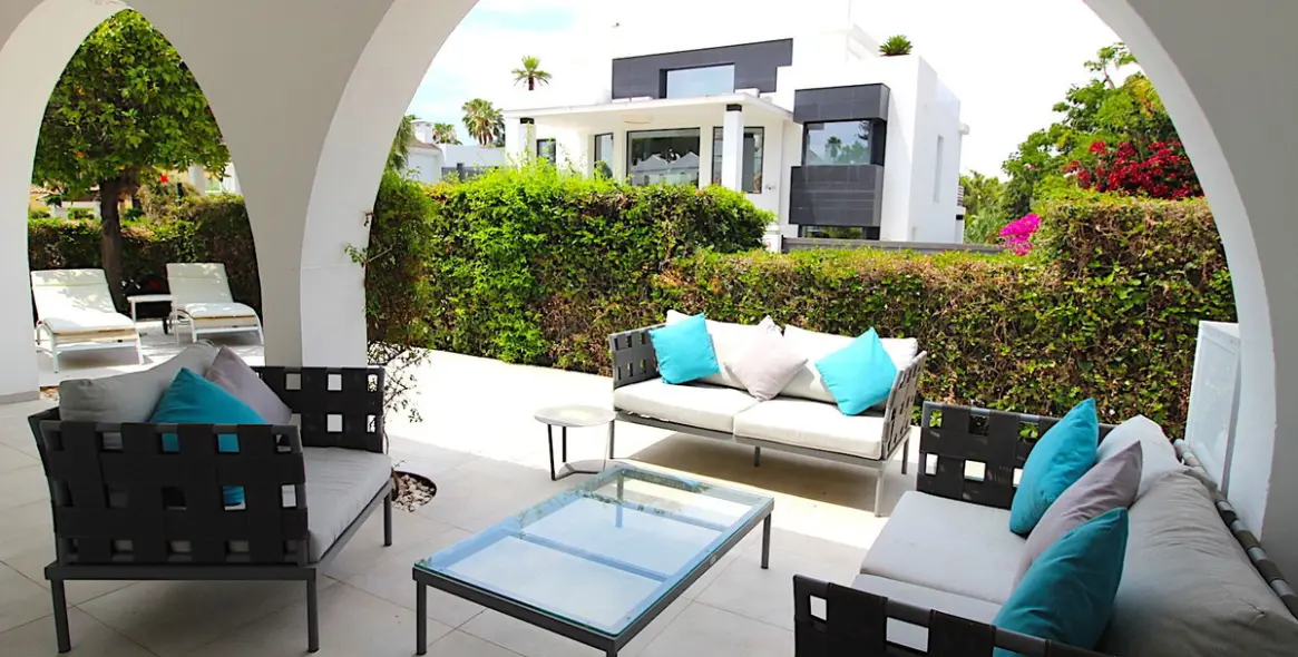 Sale of semi-detached house in Aloha 20