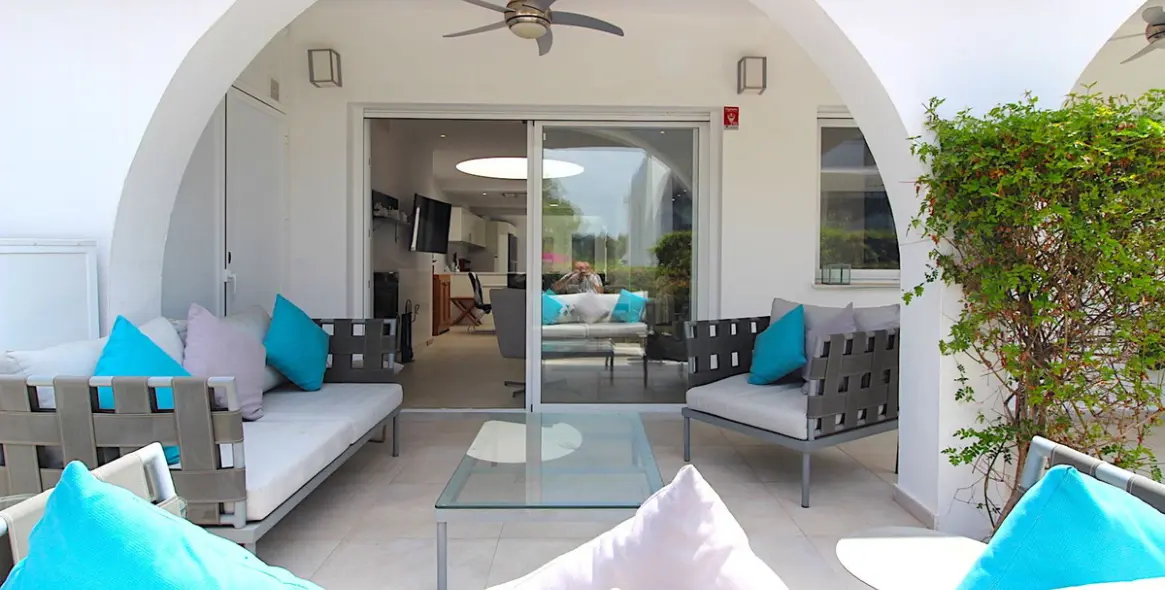 Sale of semi-detached house in Aloha 28